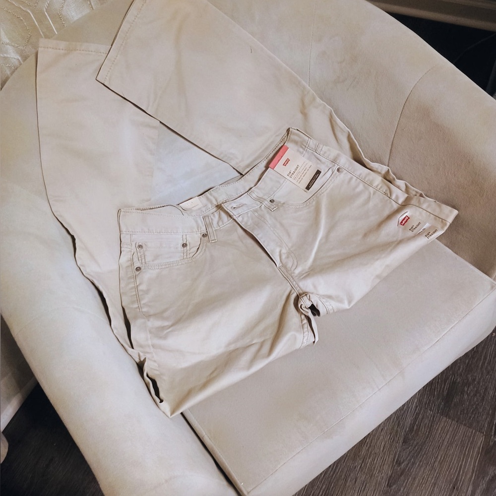 Levi's Men's Straight Jeans in Cream